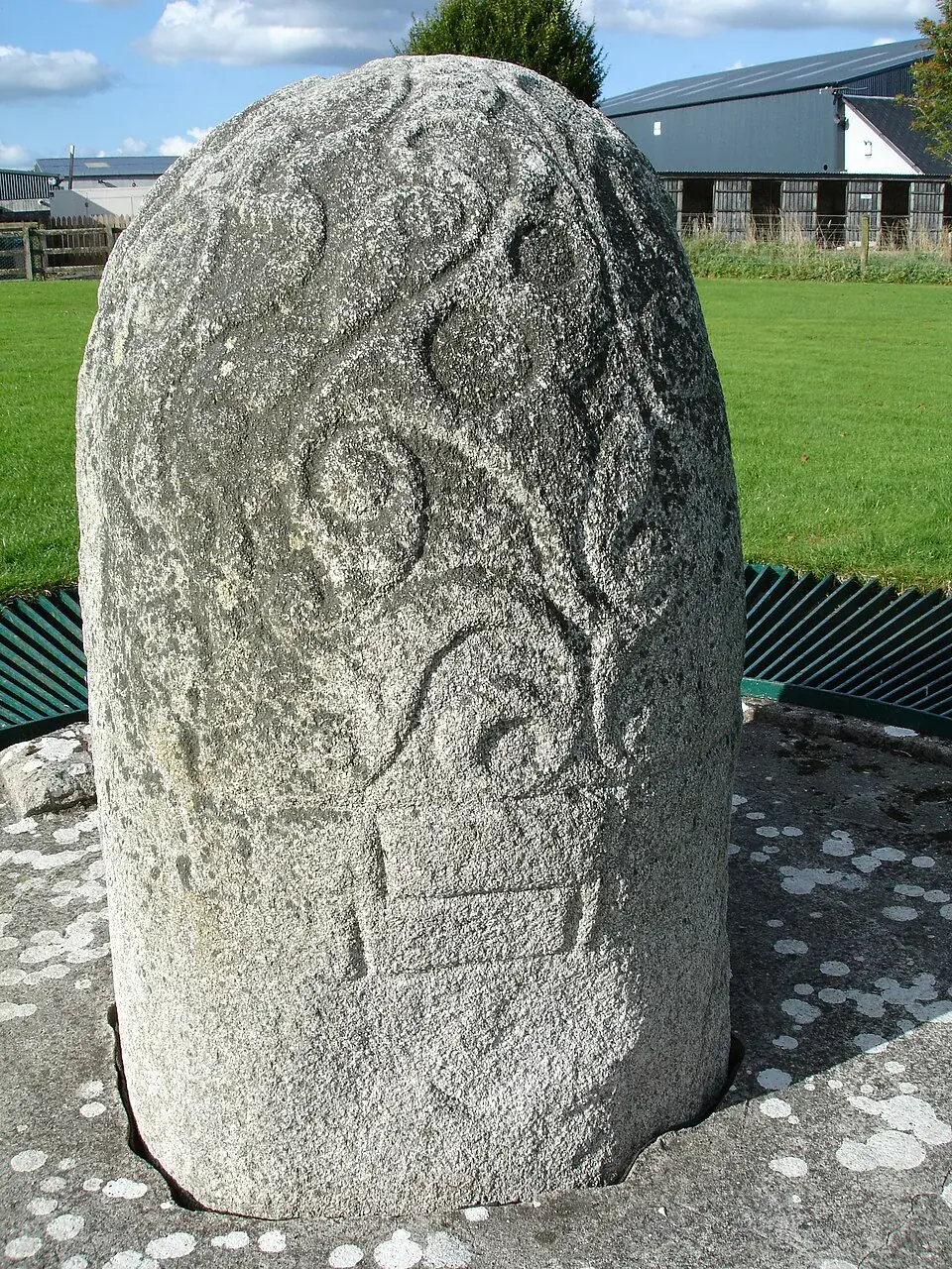 Stone of Turoe — direct archive visual. Shown from the cited image source.