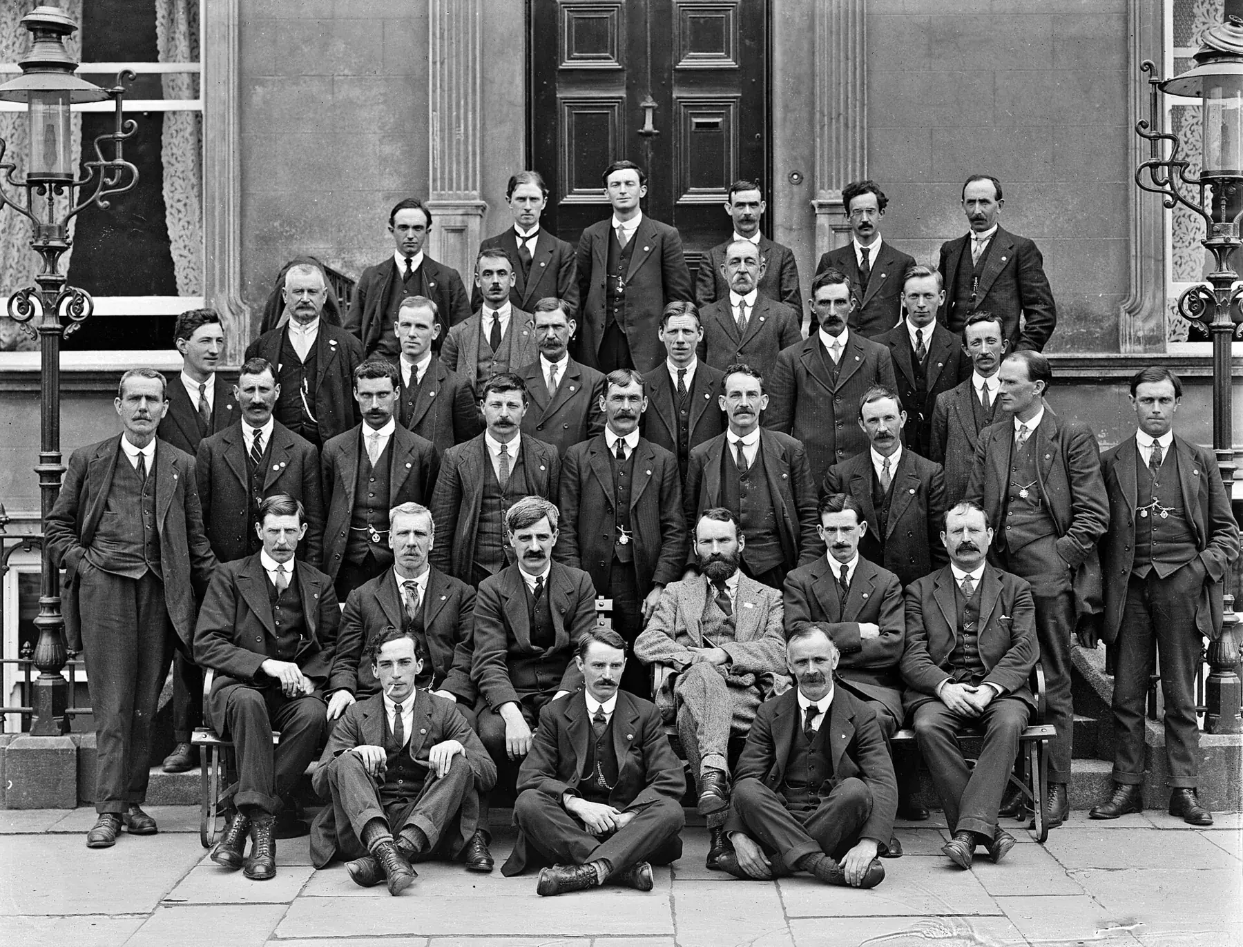 ITGWU and ITUG members, August 1918 — representative context visual. Shown from the cited image source.